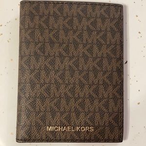 Michael Kors Bedford Travel Passport Wallet